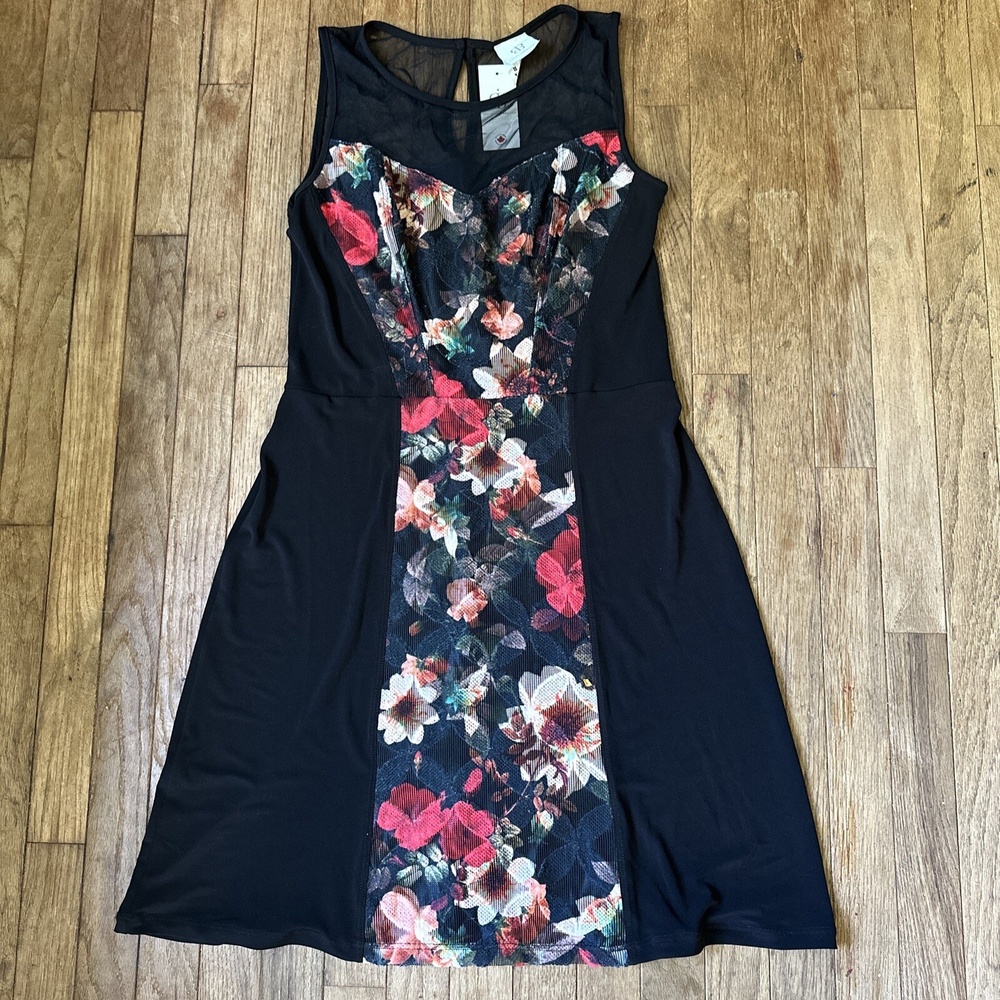 NWT Papillon Blanc Dress Dolce Size M Black‎ Floral